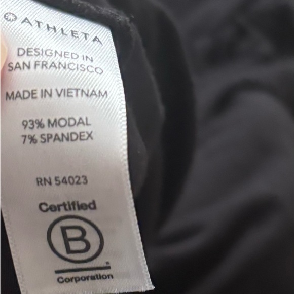 Athleta Studio Jogger Black SIZE Medium 446680 - Picture 8 of 8